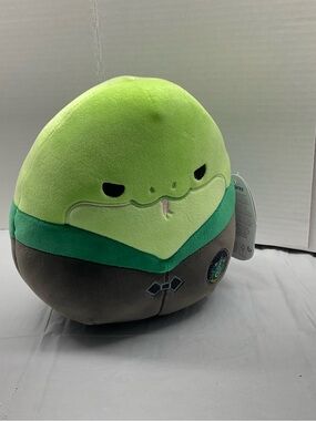 Squishmallows Green and Dark Green Alien Serpent Plush 8 in  New with Tag
